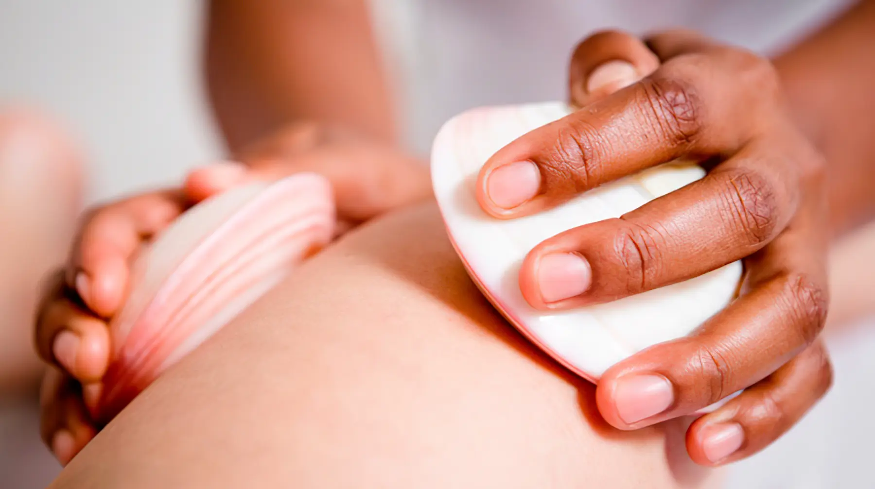 Lava Shell Massage von Kala Nui Wellness und Kosmetik